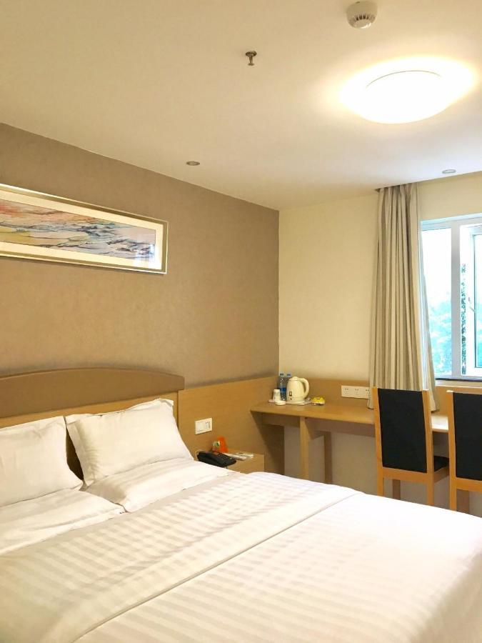 7Days Inn Chengdu Wuda Garden Exterior photo